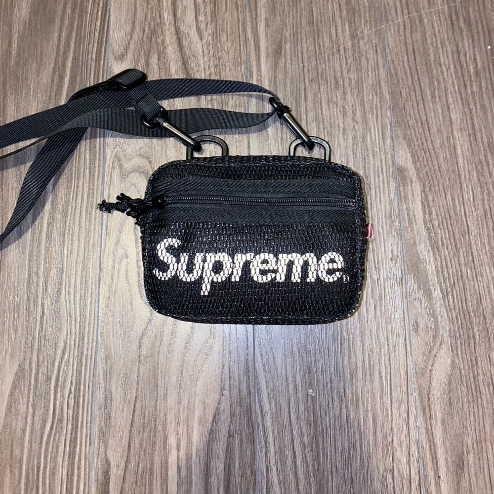 Supreme Mesh mini Shoulder Bag (SS20)